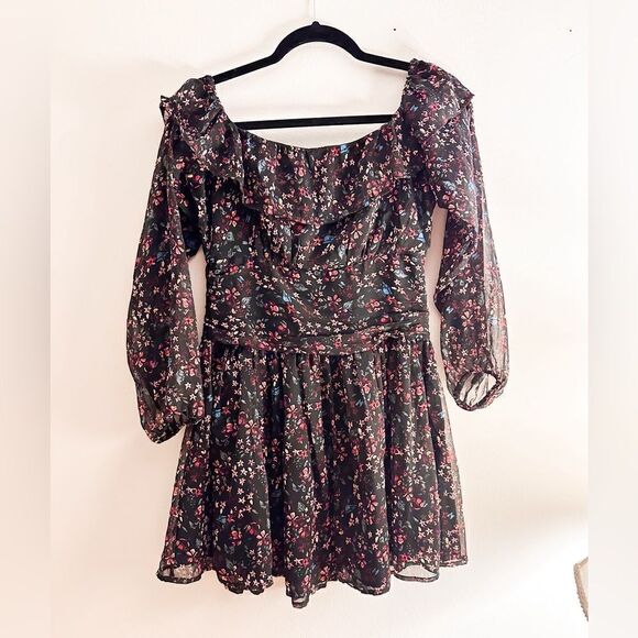 Urban Outfitters Dresses & Skirts - Urban Outfitters Elaine off the shoulder floral dress